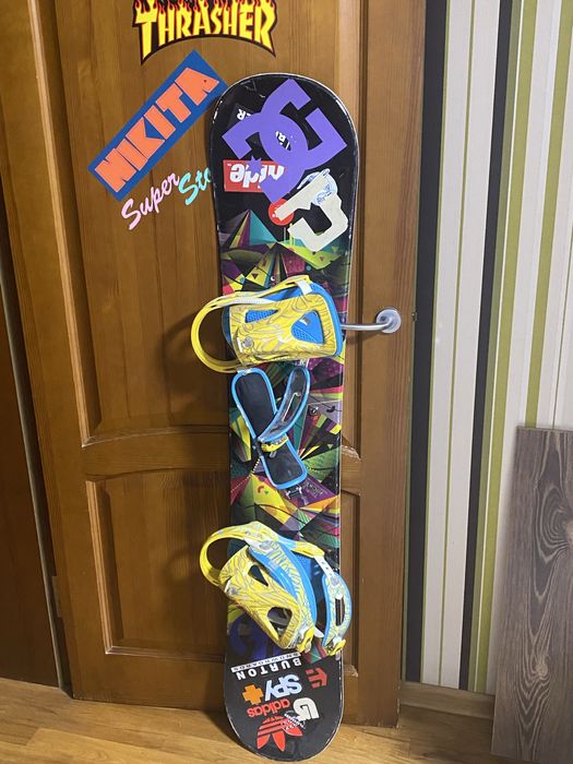 Борд с креплениями