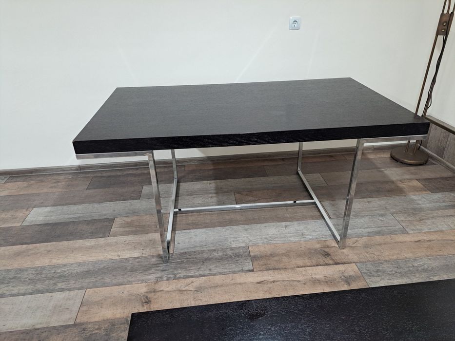 Сет от трапезна и холна маса