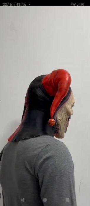 Кукерска маска клолн