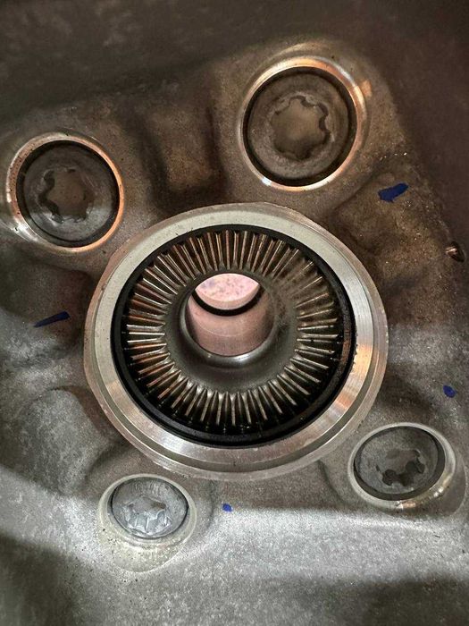 Fuzeta dreapta spate BMW g06