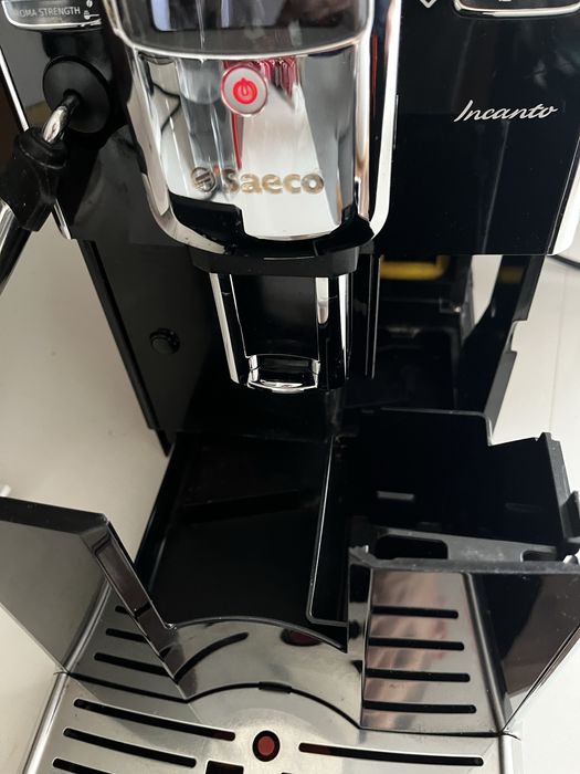 Кафе автомат SAECO NL9206AD + чисто нов филтър