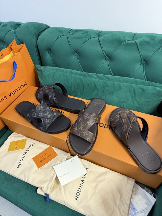 Papuci Louis Vuitton piele naturala 100% Full Box colectie noua