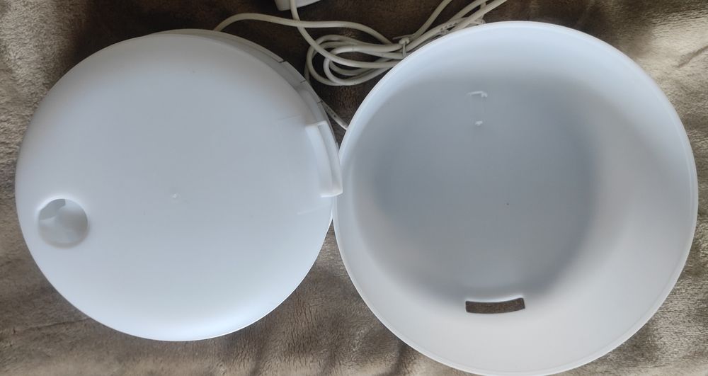 Арома лампа/ Ел. дифузер  с 2 бр. етерични масла, 500мл