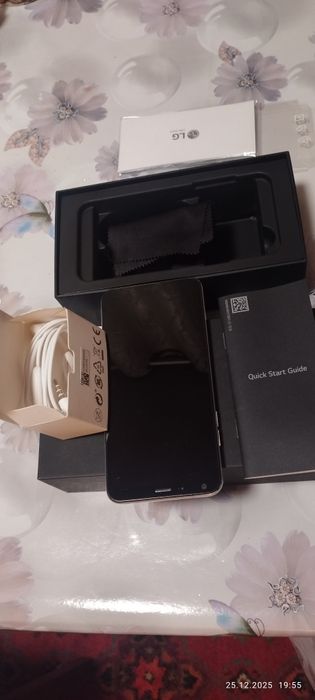 Мобильник LG q6a. Б.у.