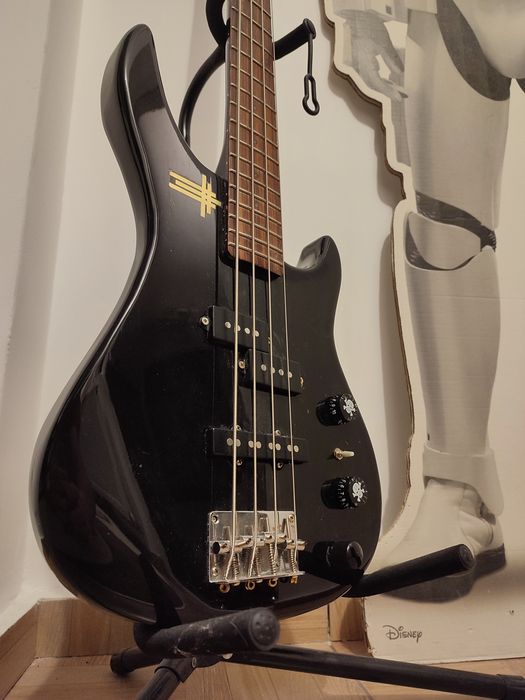 Bass Dimavery - LED Fretboard, Ibanez pickups