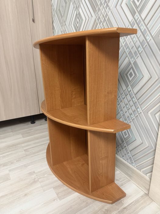 Продам полку. Можно ставить и вешать