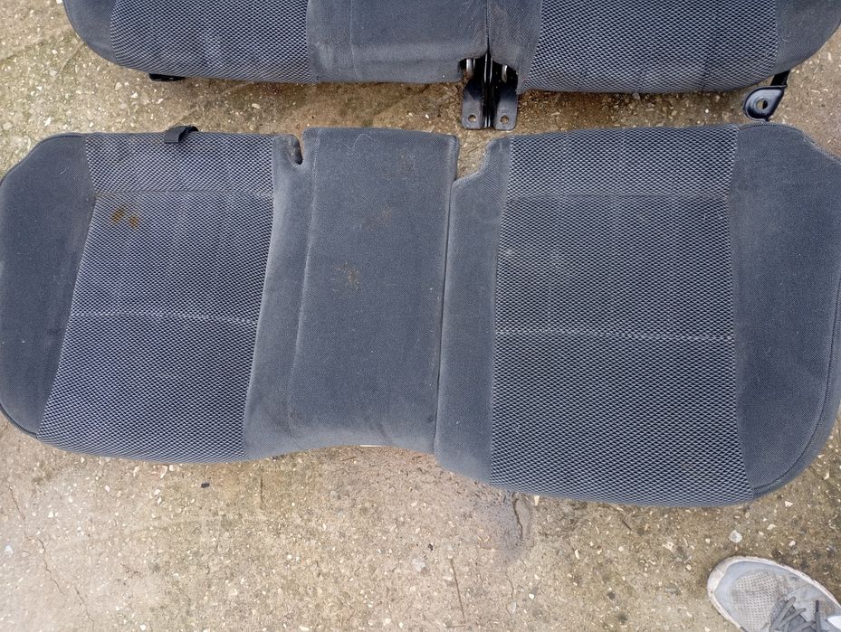 Салон / седалки Alfa Romeo 147