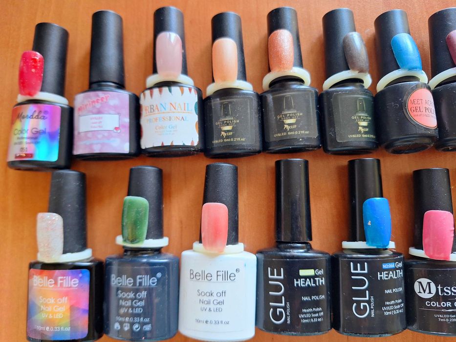 Гел лакове и други декорации за маникюр