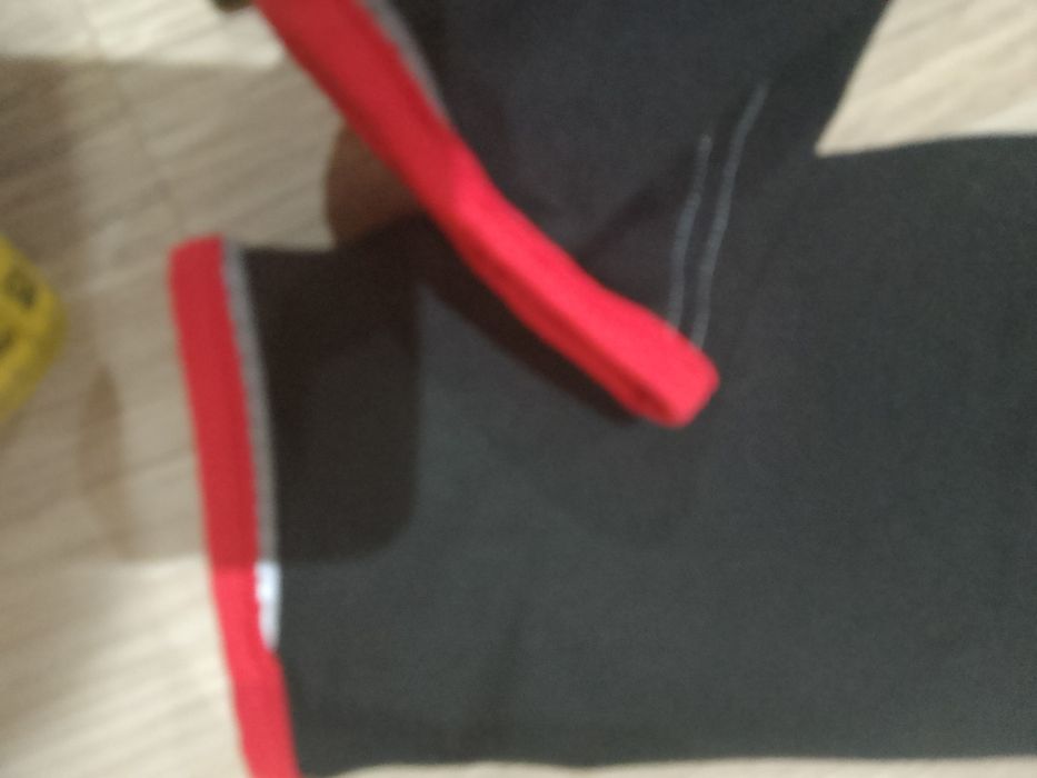 Bluza sportivi,ca noua