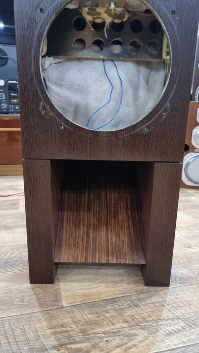 Продаются корпуса 75 АС-065 Электроника