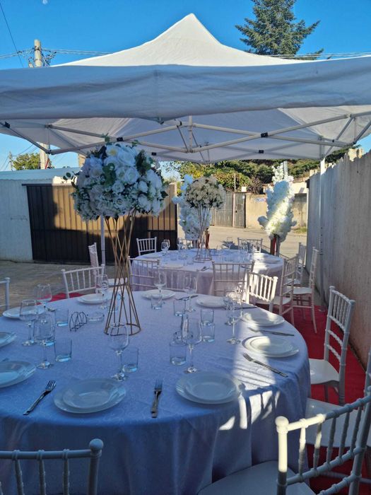 Nuntă & Evenimente – Închiriez Mese, Scaune, Decorațiuni, Aranjamente