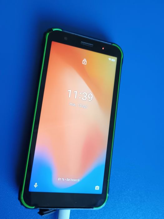 Vând telefon rezistent Blackview 4900