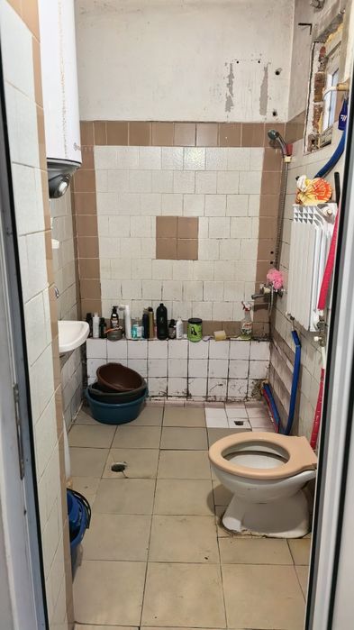 Продавам етаж от къщ
