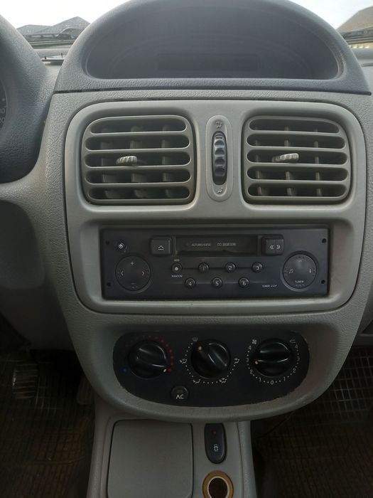 Renault clio 1.4