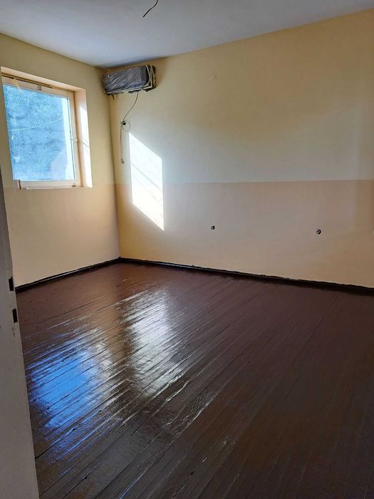 Продава се Къща в с. Буковлък, Област Плевен - 144 кв.м за 459 €/кв.м - Снимка #4