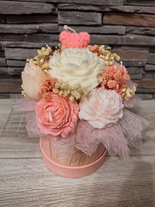 Букети от сатенени рози