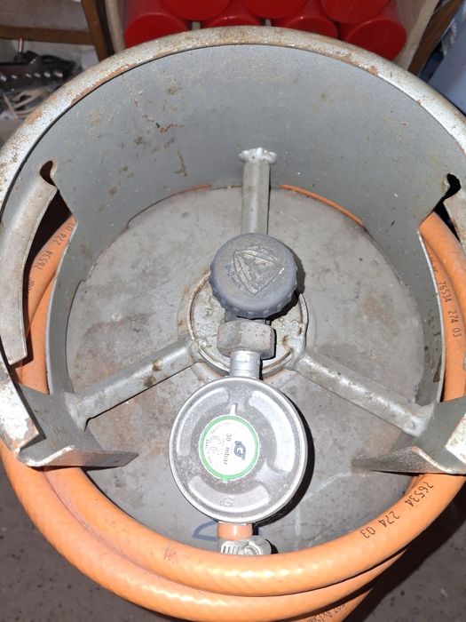 Butelie Gaz cu guler si regulator