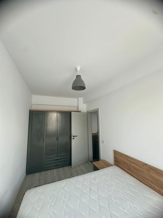 Proprietar Închiriez apartament 2 camere Nou