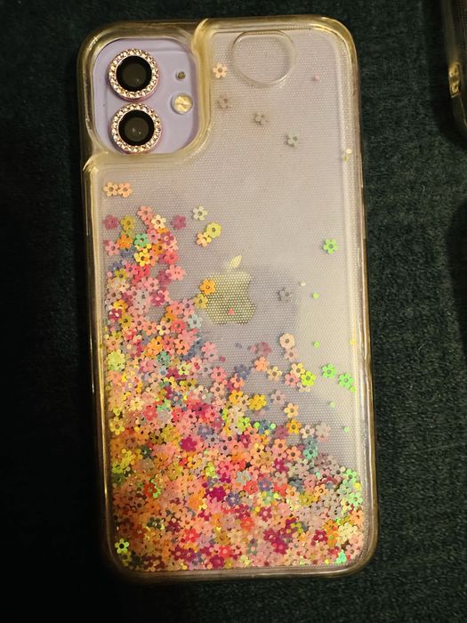 Калъфи за iPhone 11