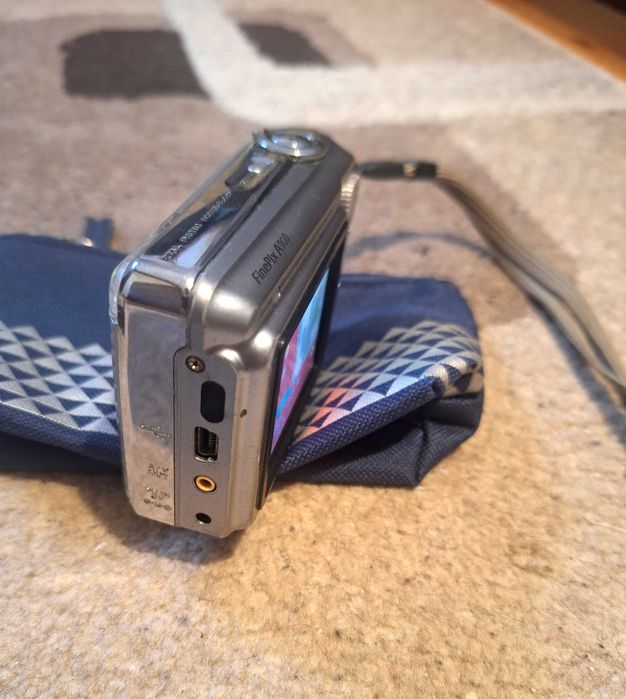 Camera Aparat foto video digital Fujifilm FinePix A900 data ora itp