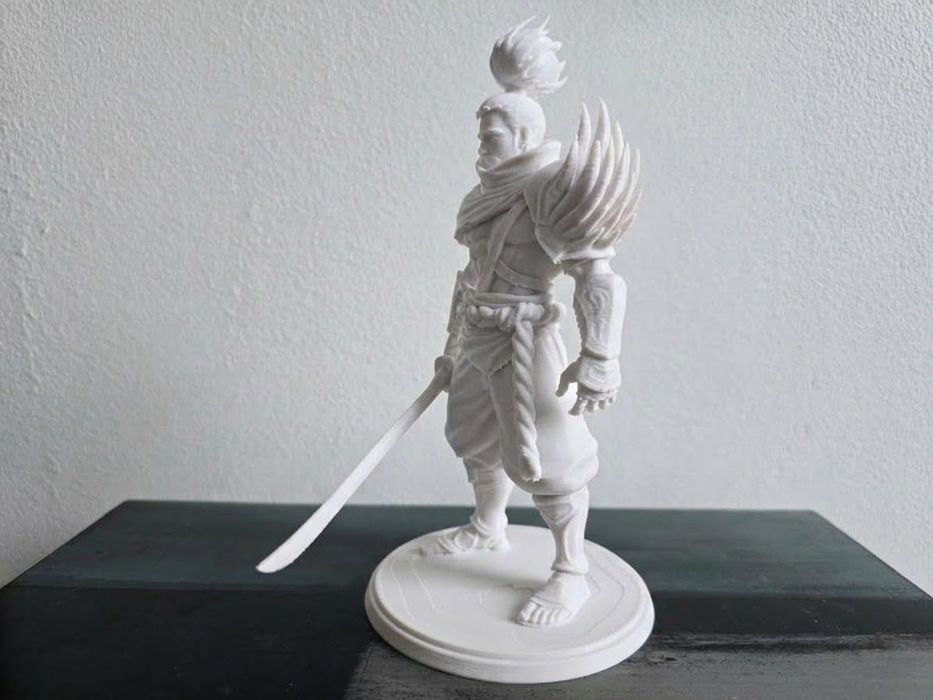 Декоративна фигура Yasuo (League of Legends) – 3D колекционерска статуетка