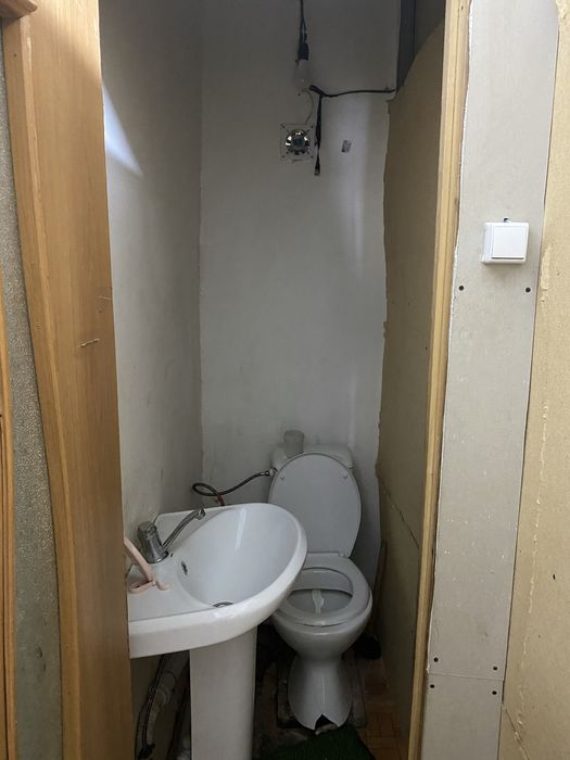 Сдается пустой магазин здания карго