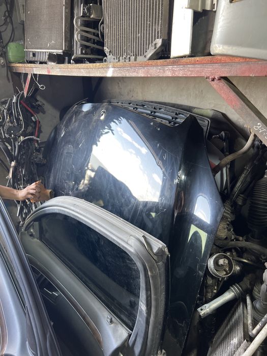 Капот Mersedes-benz E 221