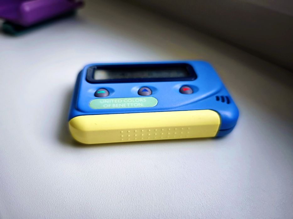 Пейджър  Motorola Bravo Express (Benetton Edition)