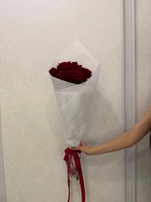 Продам букеты тюльпанов и роз