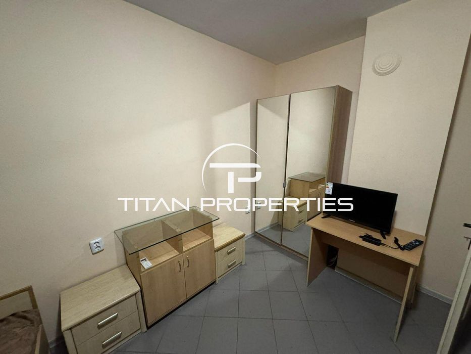 Дава се под наем Двустаен апартамент в Варна, Център - 43 кв.м за 281 € - Снимка #1