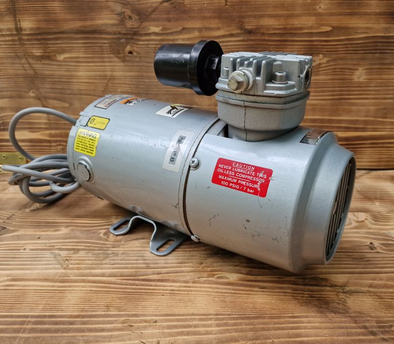 Compresor GAST, pompa vacuum, USA, aer uscat