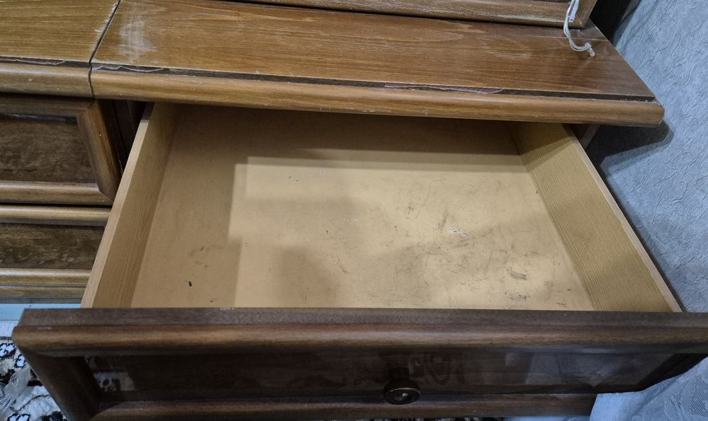 Отдам шкаф стенку