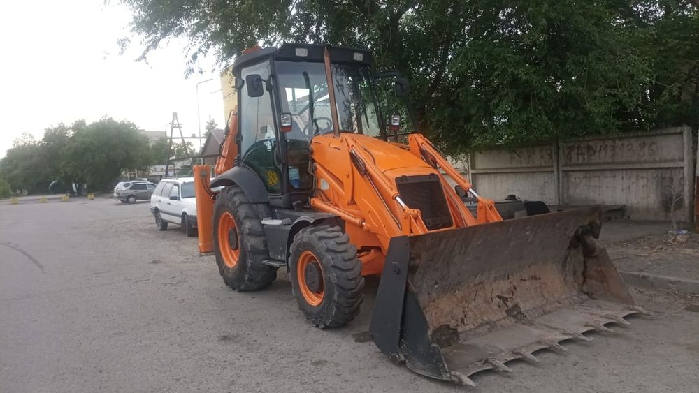 Услуги 3 в 1 трактор