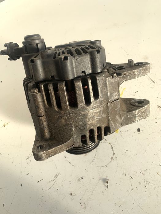 Alternator Hyundai Santa Fe I Sm 2000 - 2006 37300-37400 A0002655010