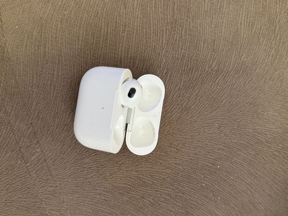 Air pods 3 работают ( Эйр подс )
