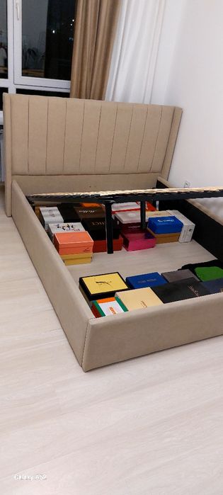 Срочно продается кровать для спальни