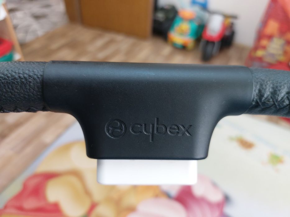 Лятна количка Cybex Beezy