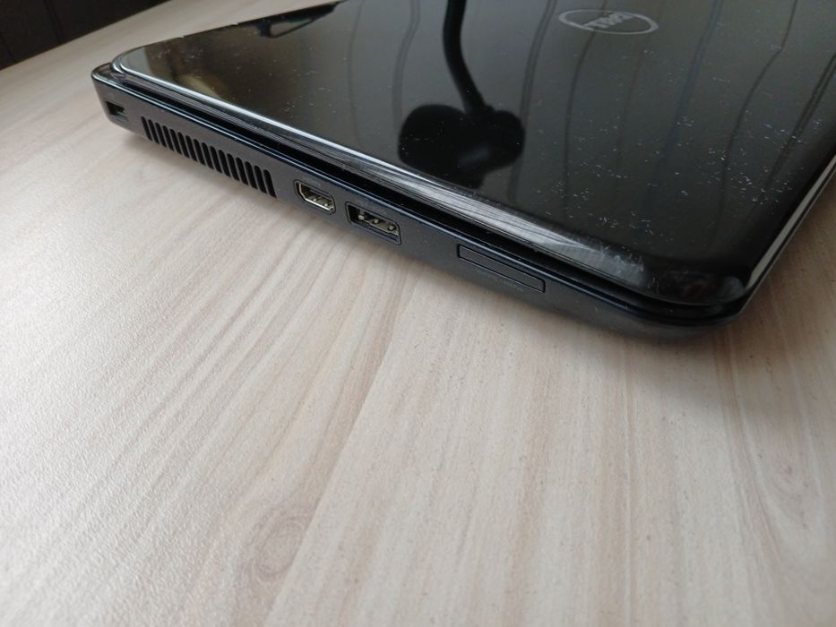 Продавам лаптоп Dell Inspiron N5110