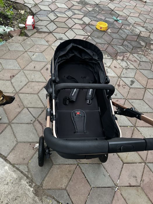 Продам детскую коляску