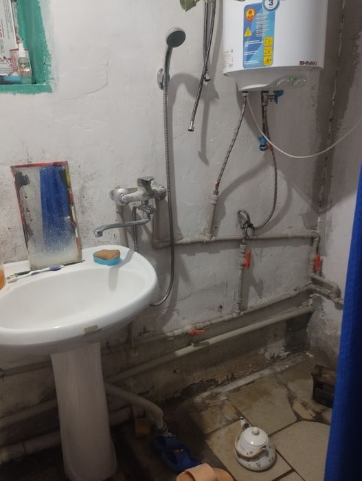 үй сатылады тез арада