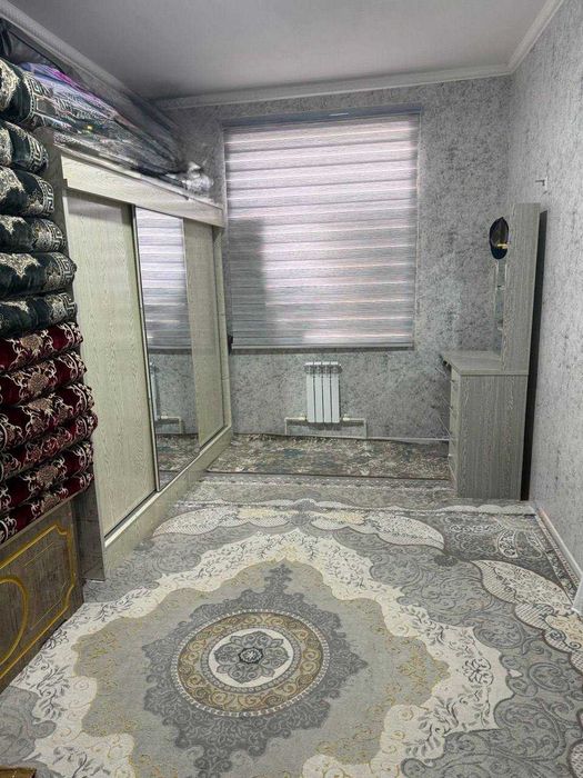 Karimbek restorani yonida 3 xonali uy