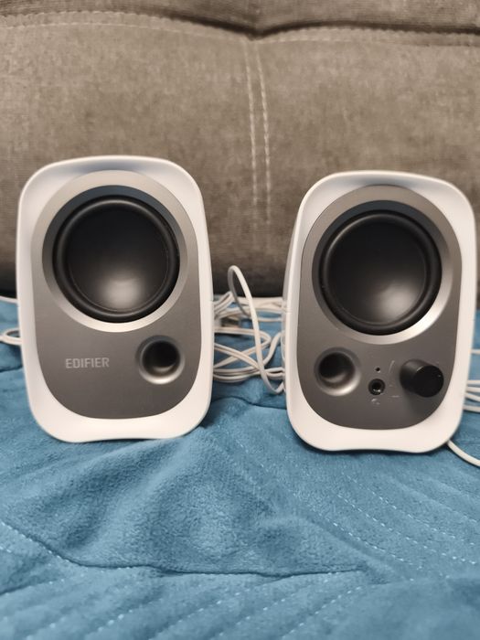 Колонки Edifier R12U.
