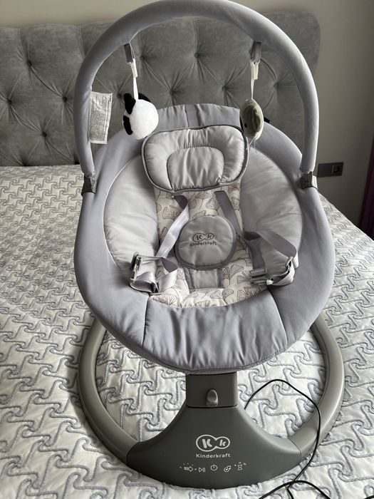 Кресло- качалка музыкальное