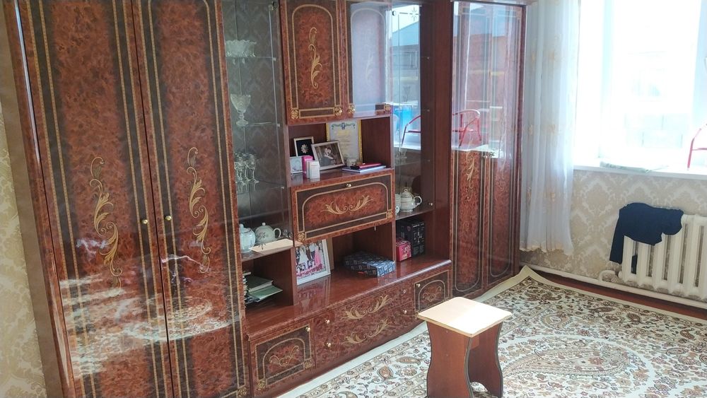 Стенка на гостиной