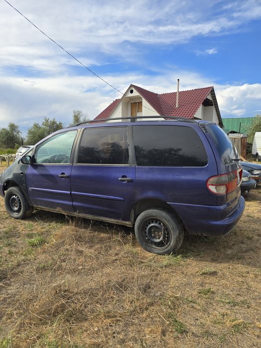 Автомобиль FORD GALAXY