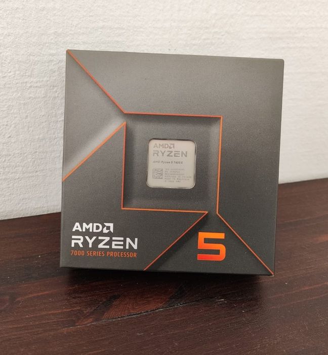 AMD RYZEN 5 7600x; 7500f