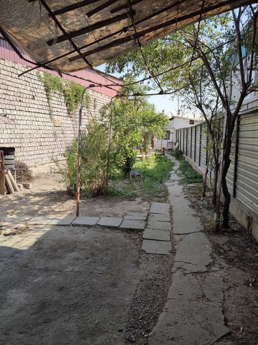 Продаю дом в Мирабадском районе,рядом Blak Tower,Cortyard,Uzum,