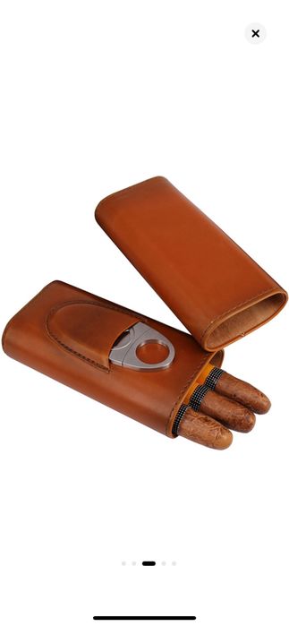 Set humidor cu 3 trabucuri