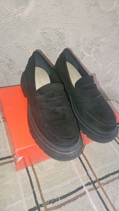 Продам женские лоферы