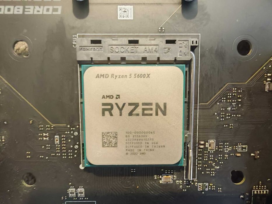 Комплект MSI MAG B550 TOMAHAWK MAX WIFI + Ryzen 5 5600x, шестядрен 3.5/4.6GHz АМ4